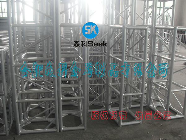 �Y�|(zh��)�s�u